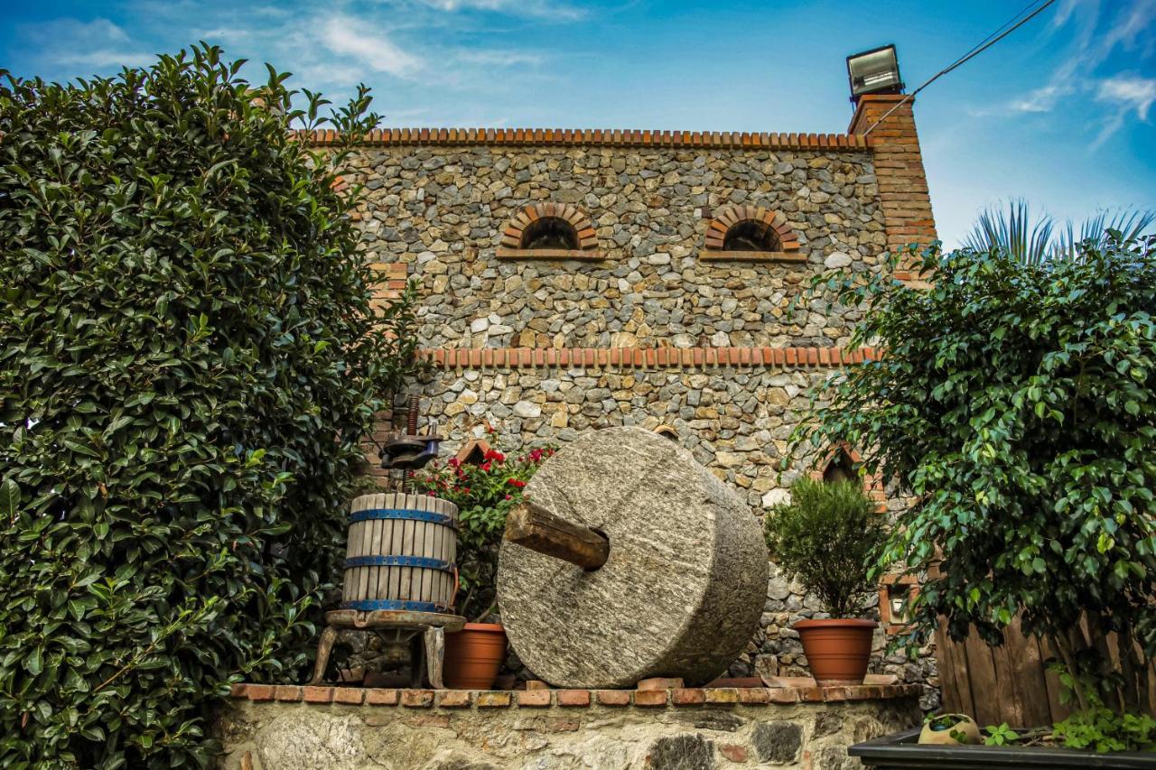 B & B Le Casette Sull'Albero Di Villa Alba Messina Buitenkant foto