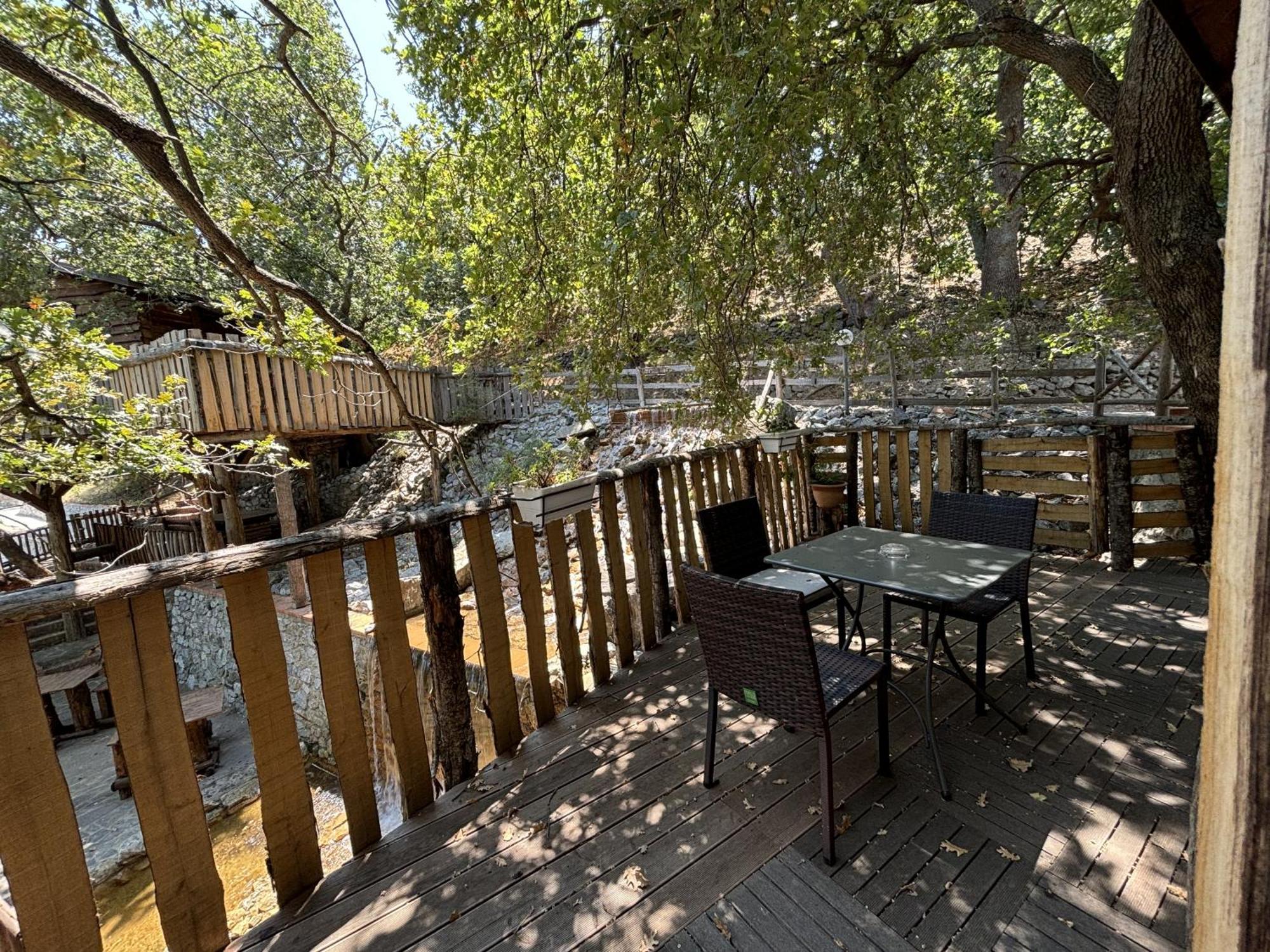 B & B Le Casette Sull'Albero Di Villa Alba Messina Buitenkant foto